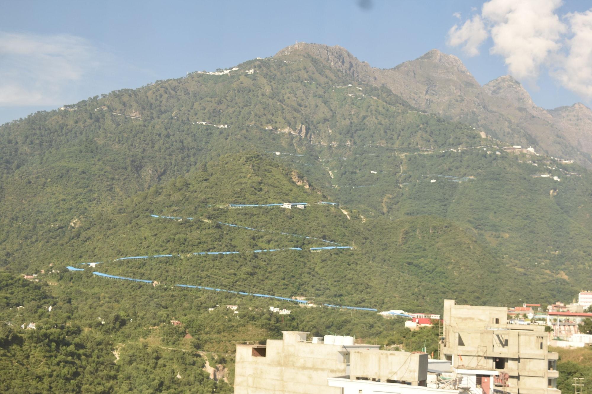 K C Residency Vaishnodevi Hotel Katra  Exterior foto