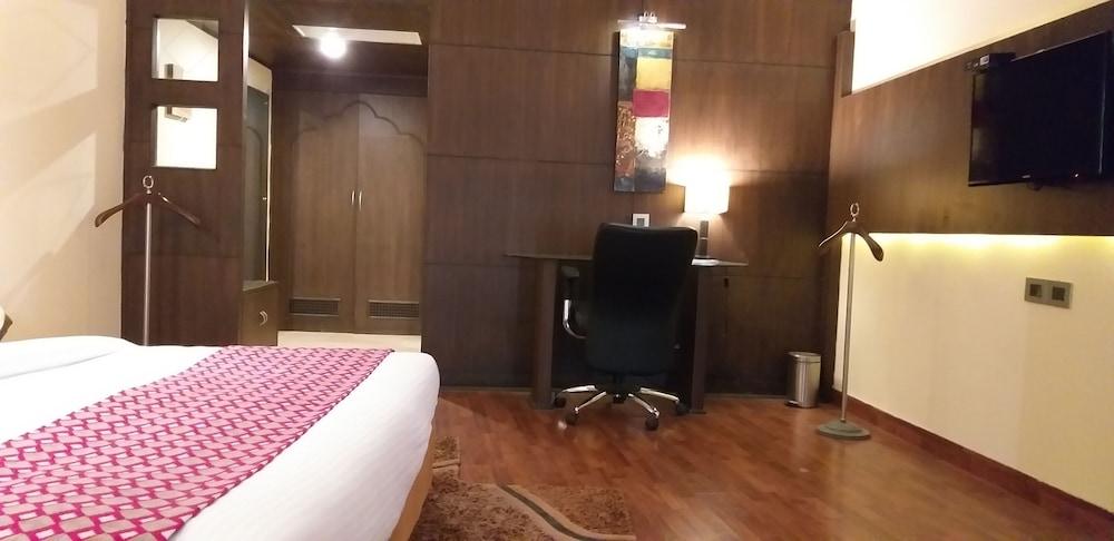 K C Residency Vaishnodevi Hotel Katra  Exterior foto