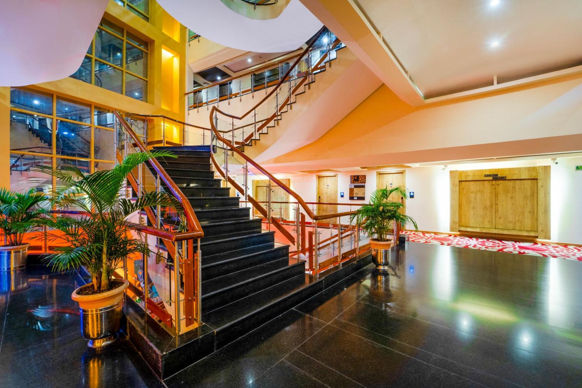 K C Residency Vaishnodevi Hotel Katra  Exterior foto