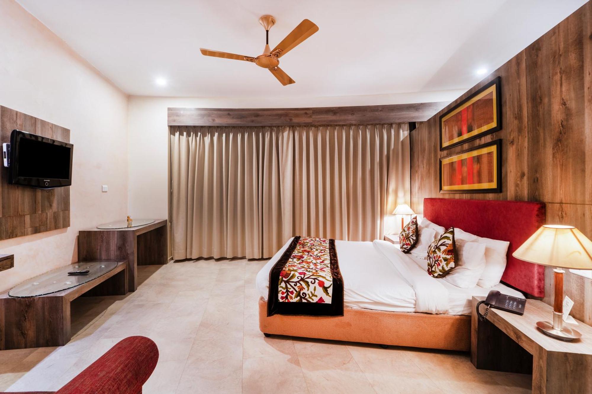 K C Residency Vaishnodevi Hotel Katra  Exterior foto