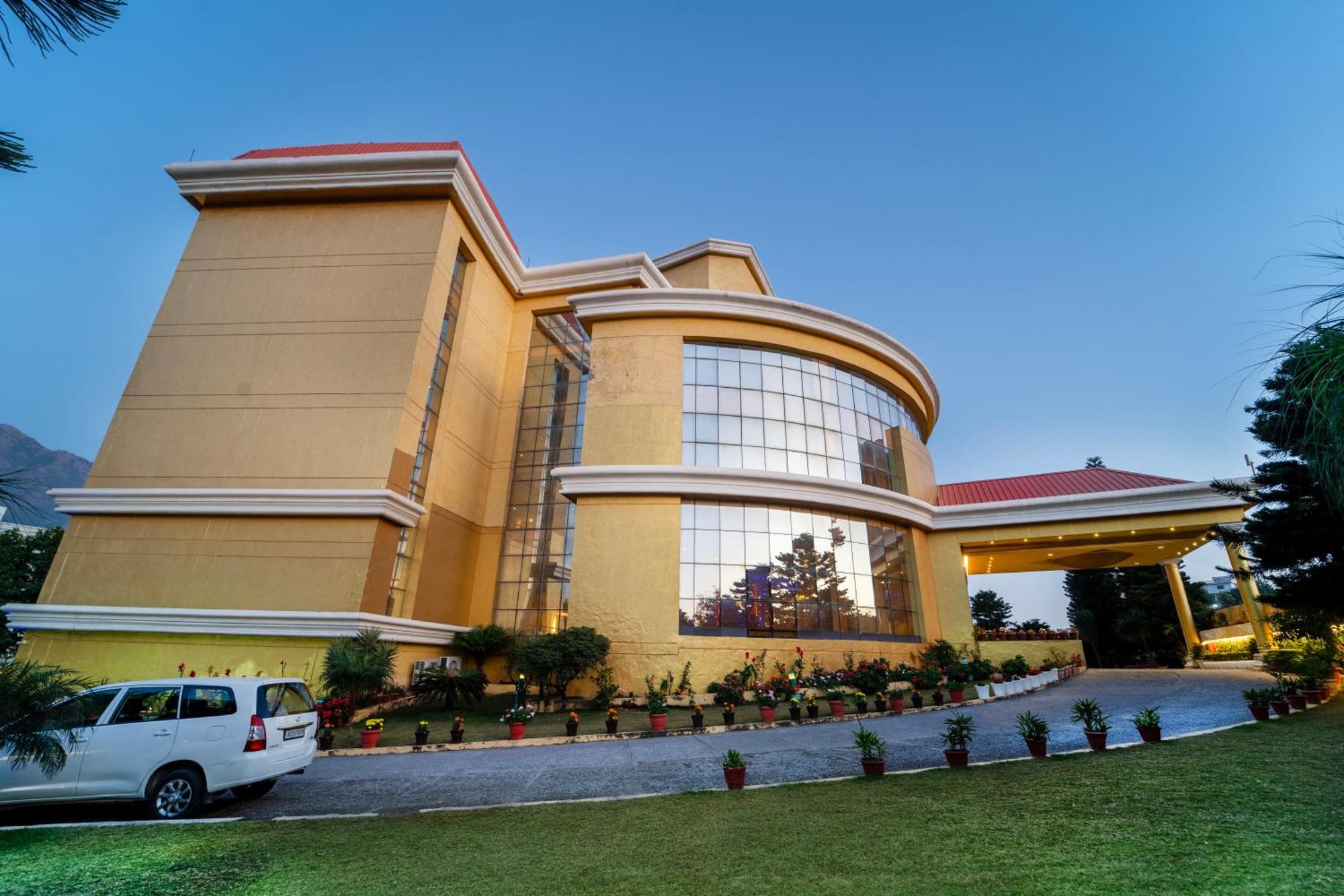 K C Residency Vaishnodevi Hotel Katra  Exterior foto