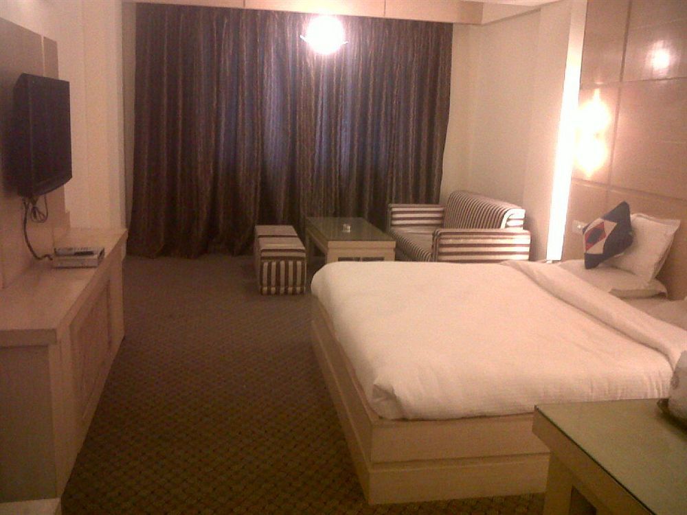 K C Residency Vaishnodevi Hotel Katra  Exterior foto