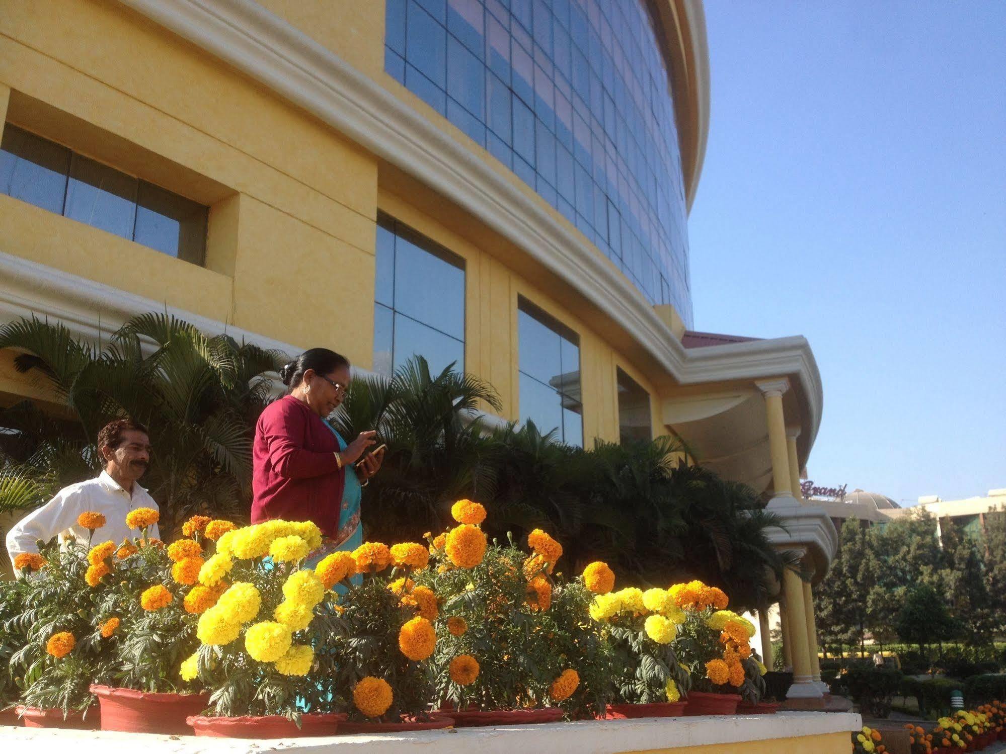 K C Residency Vaishnodevi Hotel Katra  Exterior foto